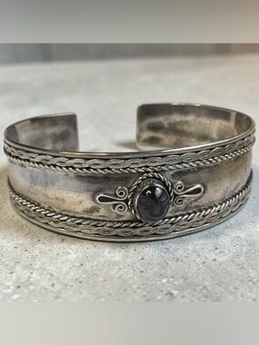 Hand Carved Amethyst Face Sterling Silver Cuff Bracelet – Artisan Statement